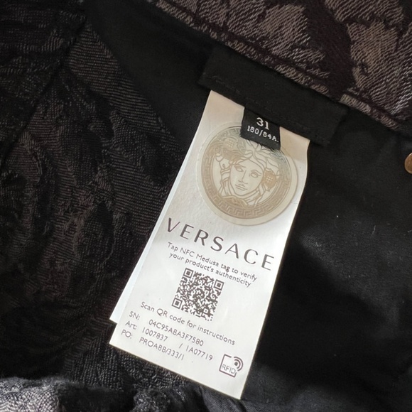 AUTHENTIC new VERSACE 23FW sz 31 Barocco Silhouette patterned jeans - Picture 10 of 10